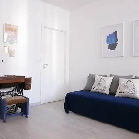 Alfama's Hidden Terrace Gem Appartamento *