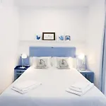 Alfama's Hidden Terrace Gem Apartment