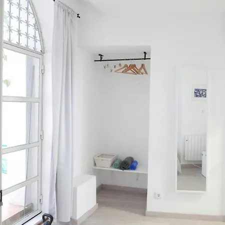 Apartamento Alfama's Hidden Terrace Gem *